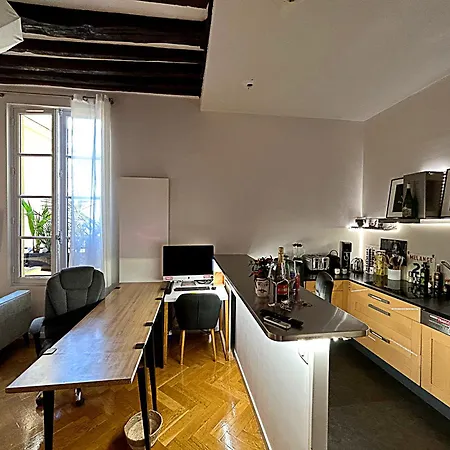 Lägenhet Superbe Et Inoubliable Le Marais Paris